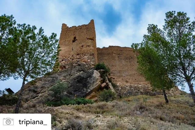 Posted • @tripiana_ 🏰 Torre Mayor del Castillo de Relleu
